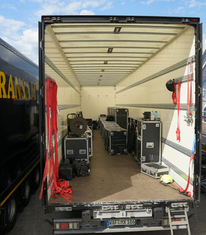 Festival LKW mit geöffneter Ladeklappe