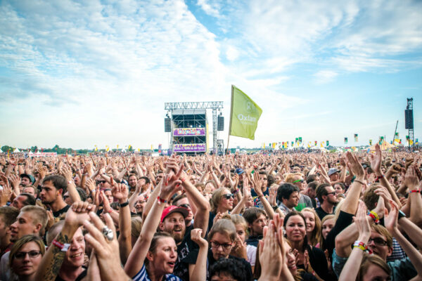 Feiernde Menschenmenge auf dem Lollapalooza 2015
